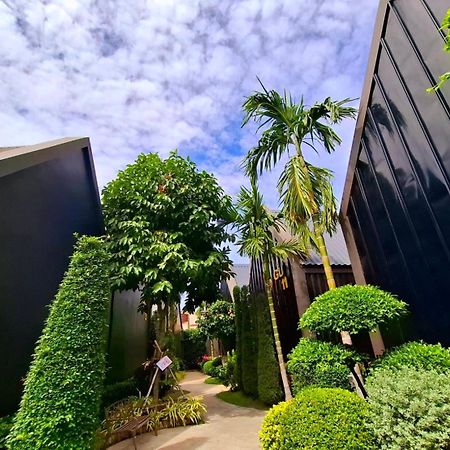 Sawasdee​ Buriram​ Resort エクステリア 写真