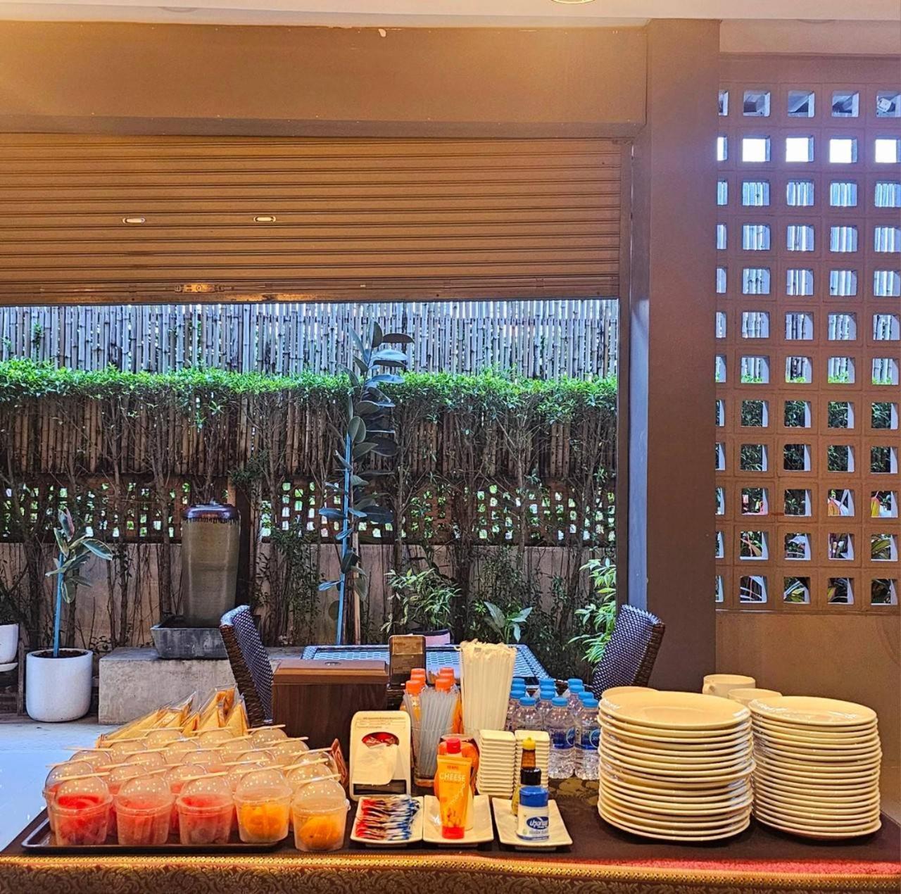 Sawasdee​ Buriram​ Resort エクステリア 写真