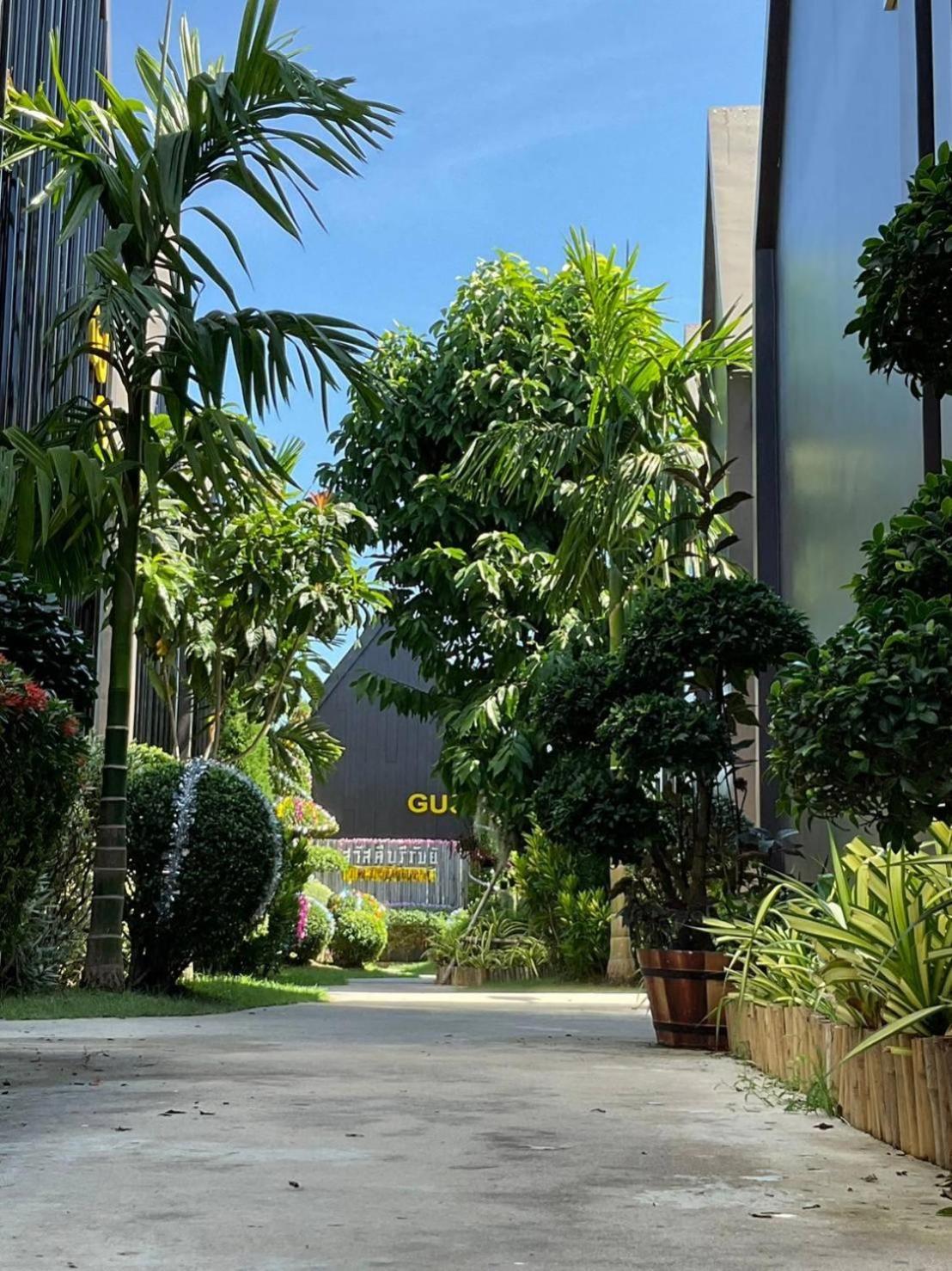Sawasdee​ Buriram​ Resort エクステリア 写真