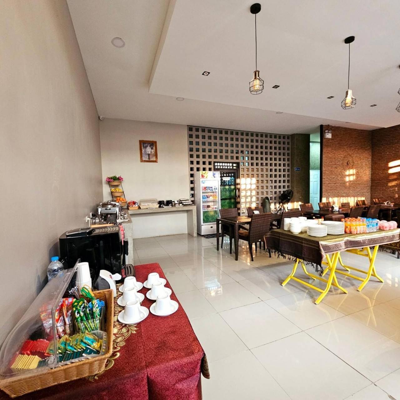 Sawasdee​ Buriram​ Resort エクステリア 写真