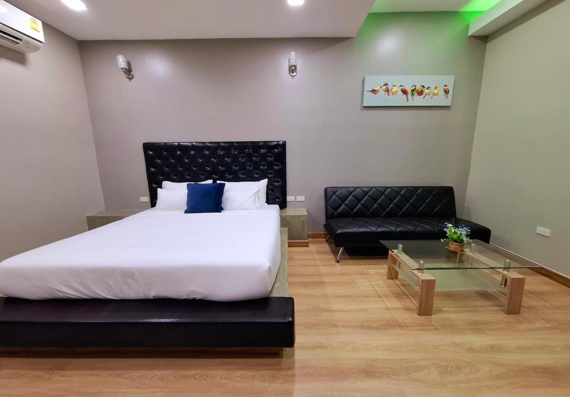 Sawasdee​ Buriram​ Resort 部屋 写真